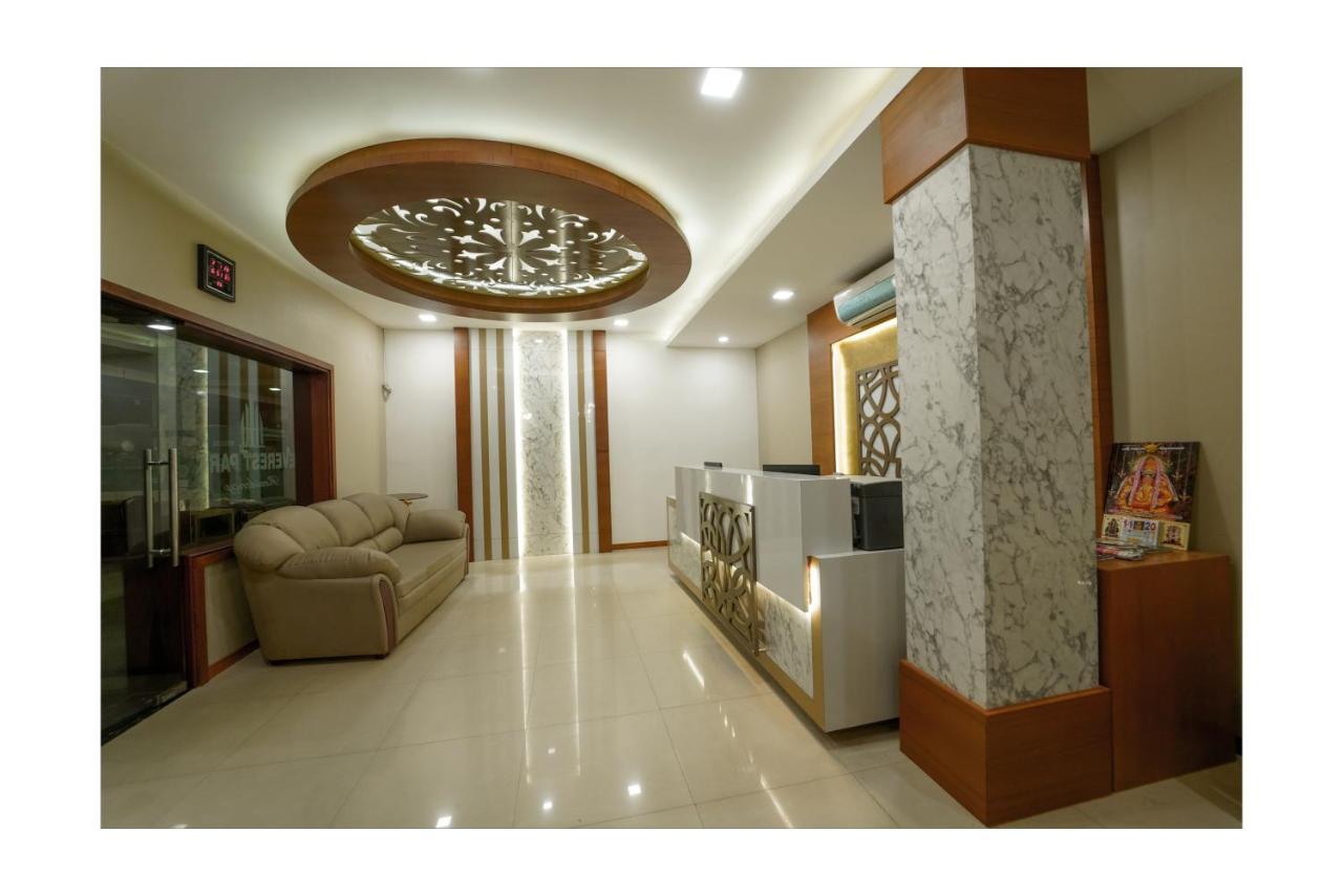 เอเวอเรสต์ พาร์ค เรสซิเดนซี Hotel Tiruchirappalli ภายนอก รูปภาพ