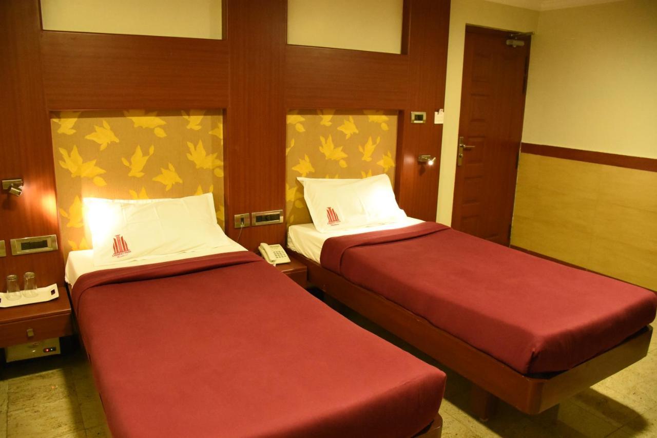 เอเวอเรสต์ พาร์ค เรสซิเดนซี Hotel Tiruchirappalli ภายนอก รูปภาพ