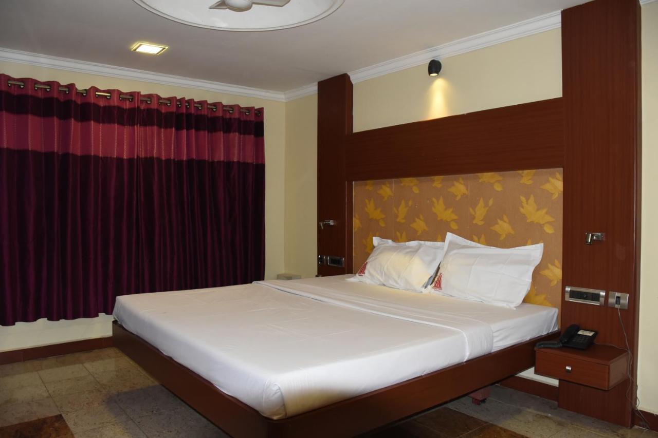 เอเวอเรสต์ พาร์ค เรสซิเดนซี Hotel Tiruchirappalli ภายนอก รูปภาพ