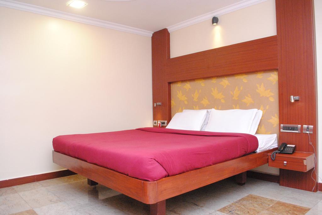 เอเวอเรสต์ พาร์ค เรสซิเดนซี Hotel Tiruchirappalli ห้อง รูปภาพ