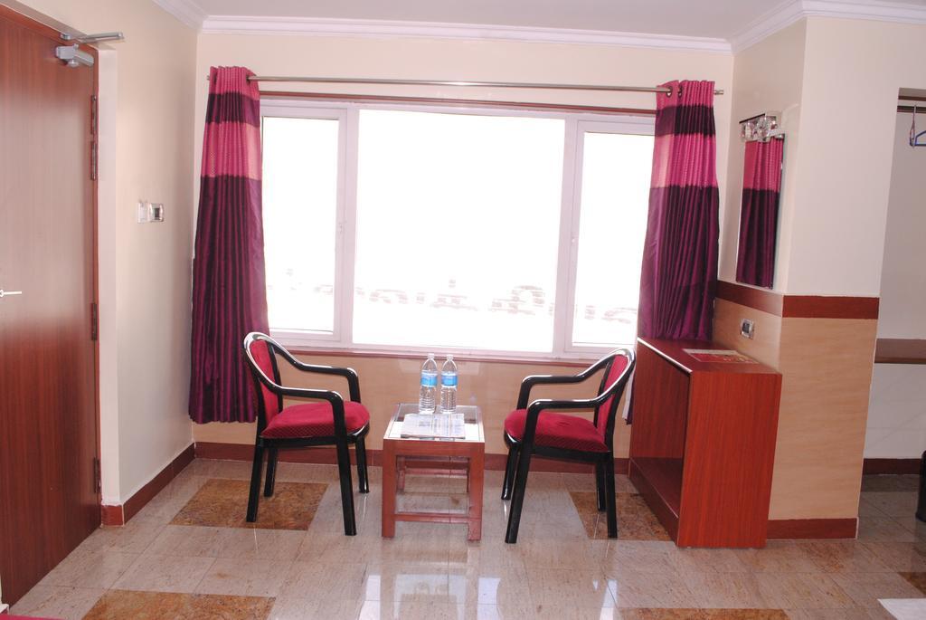 เอเวอเรสต์ พาร์ค เรสซิเดนซี Hotel Tiruchirappalli ห้อง รูปภาพ