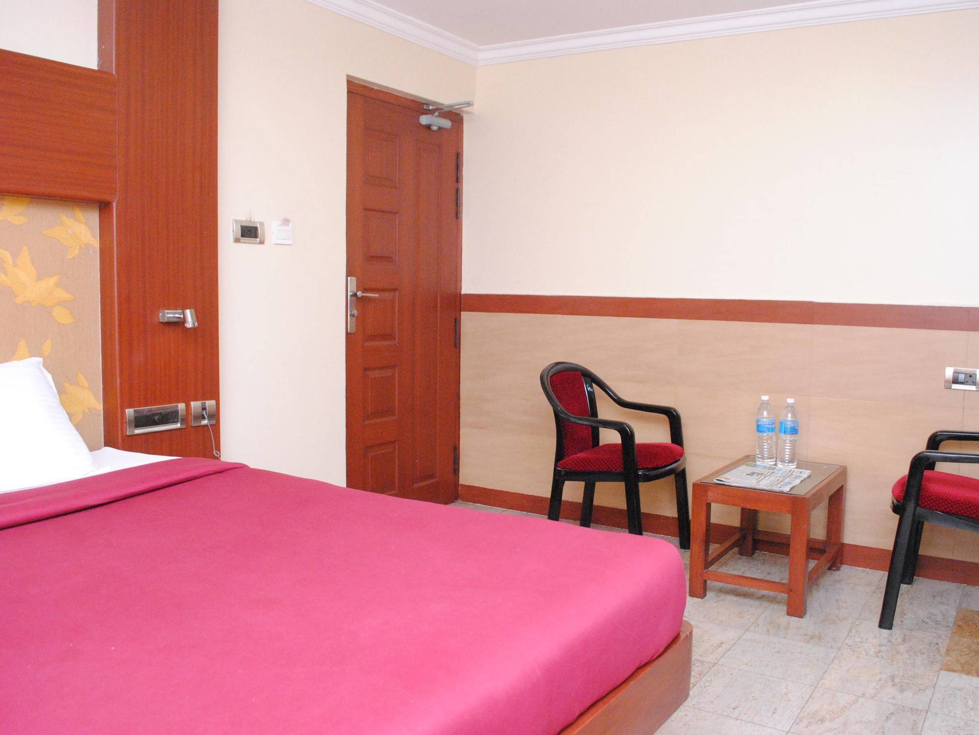 เอเวอเรสต์ พาร์ค เรสซิเดนซี Hotel Tiruchirappalli ภายนอก รูปภาพ